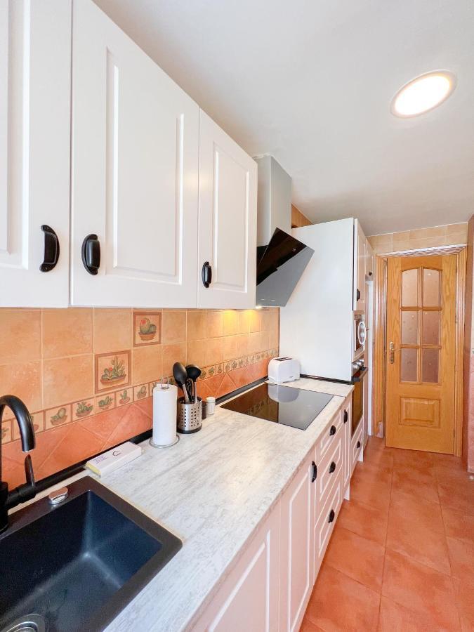 Spacious Apartment In The Center Of טורמולינוס מראה חיצוני תמונה